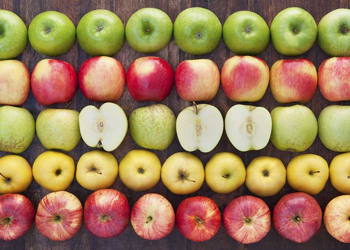 غذاهای ضد سرطان سینه سیب، هلو و گلابی