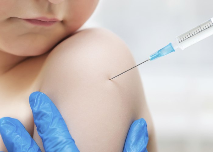 تزریق واکسن