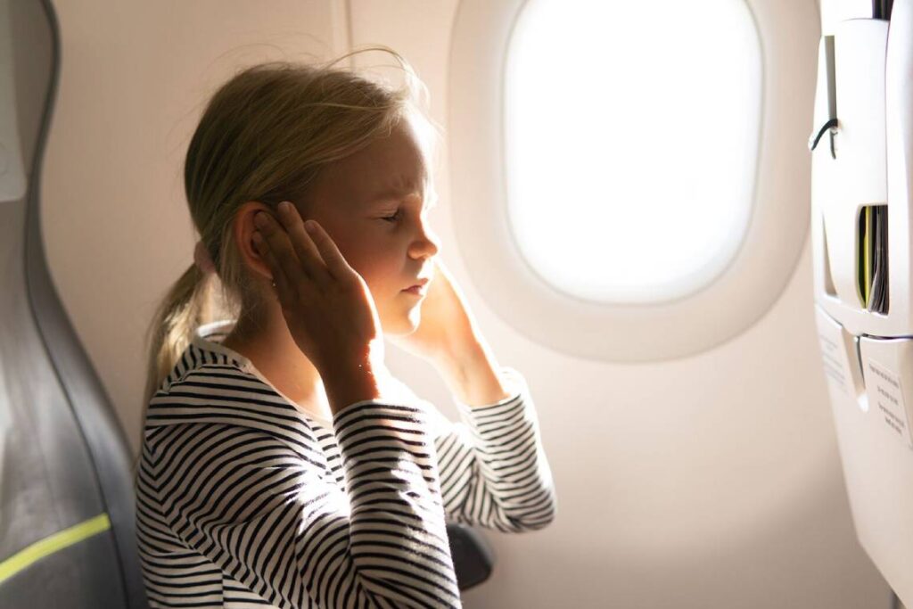 چرا گوش درد در پرواز شدیدتر می‌ شود